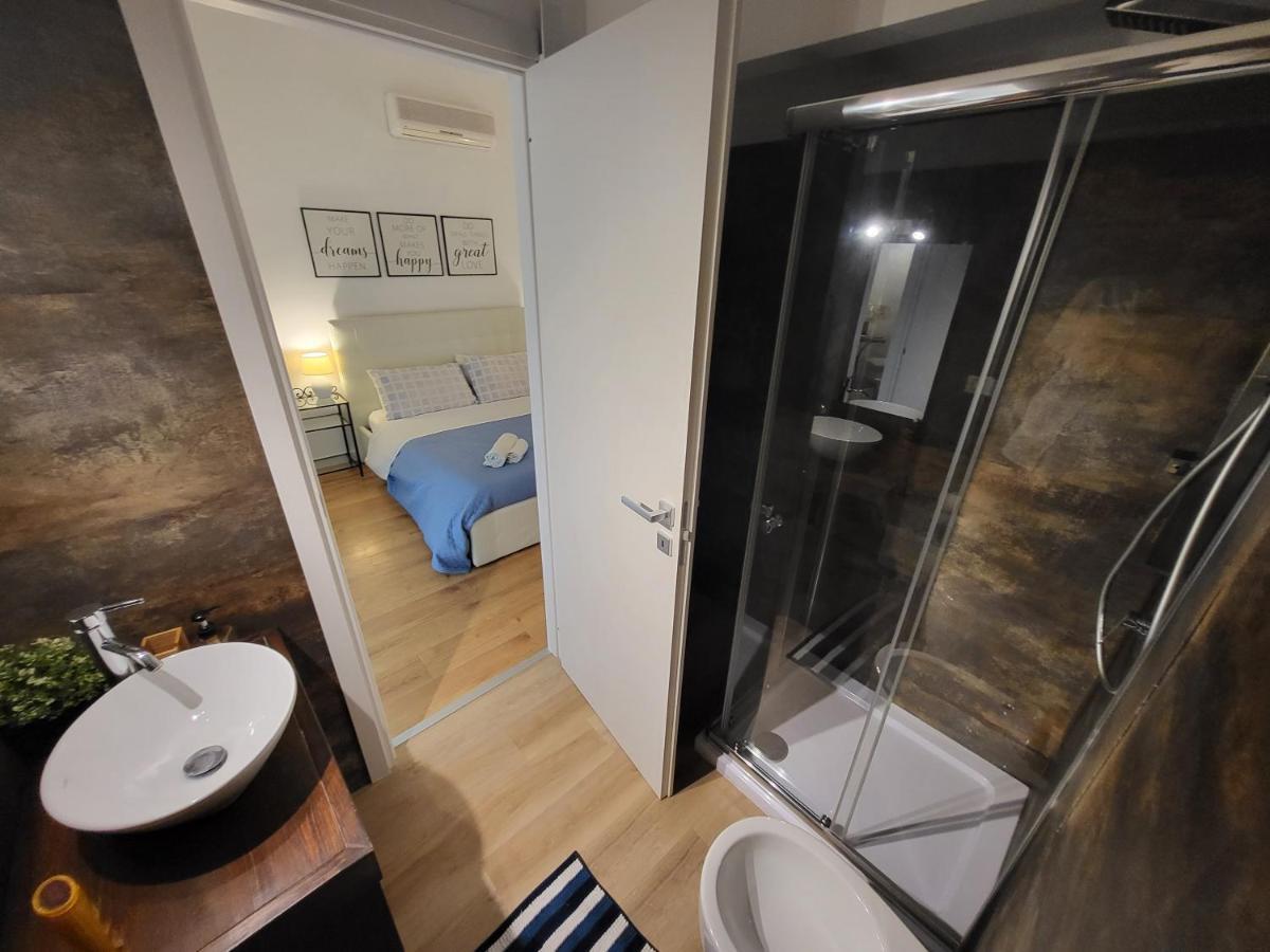 Living Cagliari Marina Bed & Breakfast Dış mekan fotoğraf
