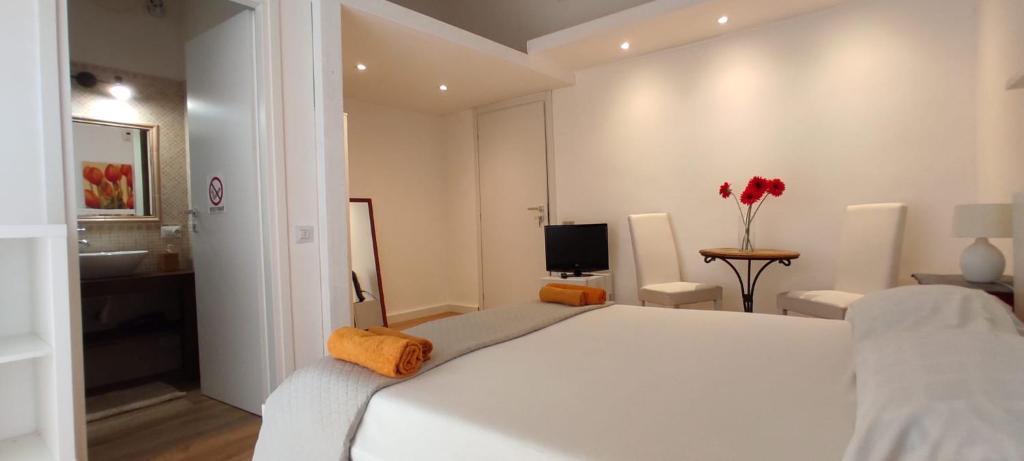 Living Cagliari Marina Bed & Breakfast Dış mekan fotoğraf